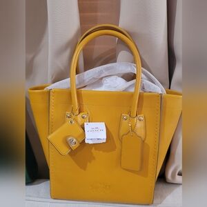 HTF Coach Cashin Carry 20 (Limited Edition) Mustard Yellow